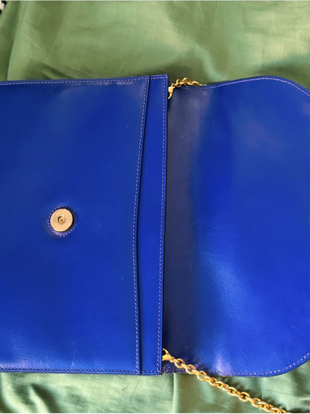 Celine Paris shoulder/crossbody bag (preloved & Great Condition) - Picture 2 of 4